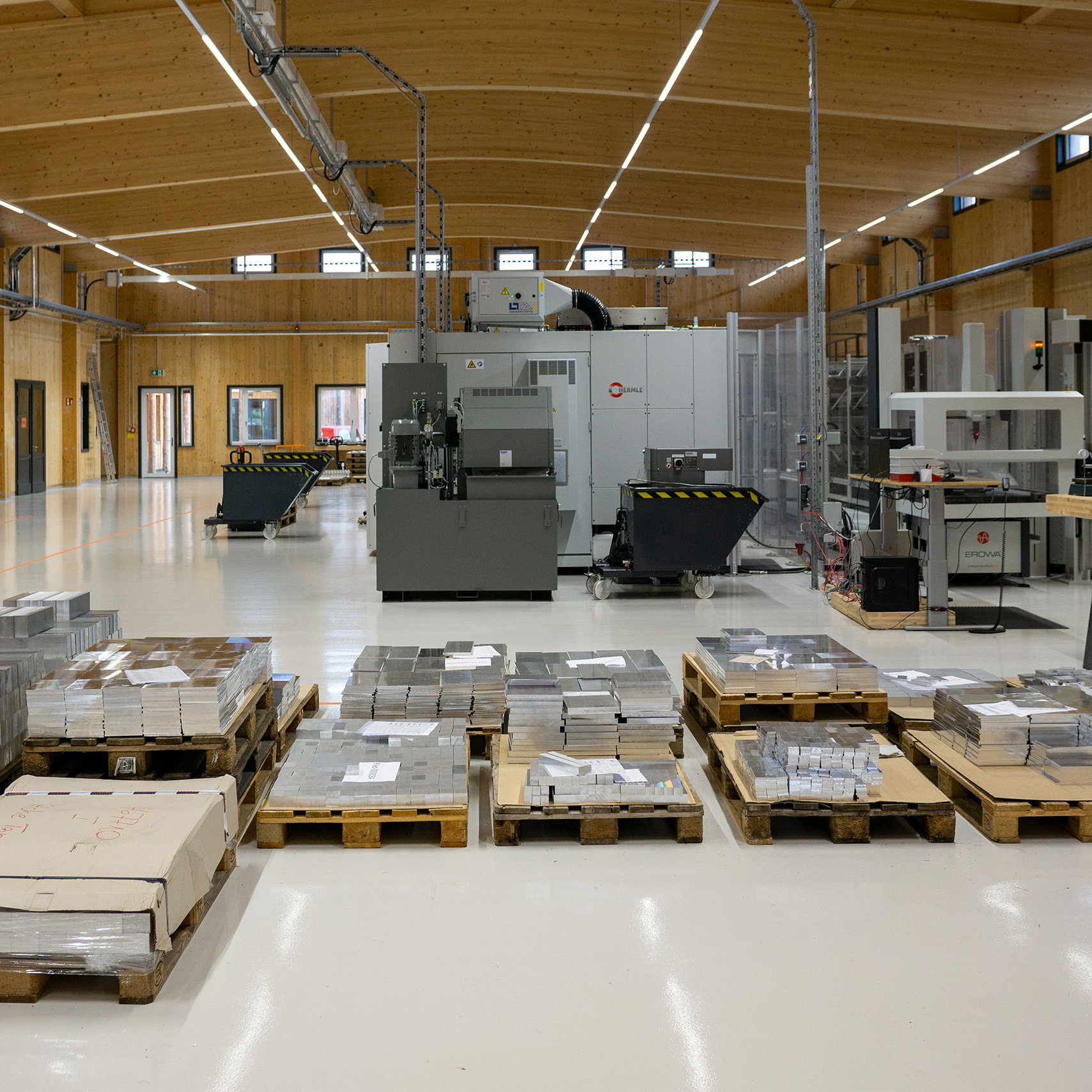 Produktionshalle Blick in die Produktionshalle eines Thüringer Herstellers für Reinigungstechnik