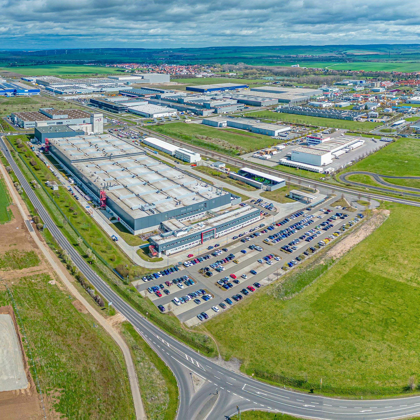 Blick auf Gewerbegebiet Arnstadt Blick von oben auf ein Gewerbegebiet mit vielen Unternehmen in Arnstadt