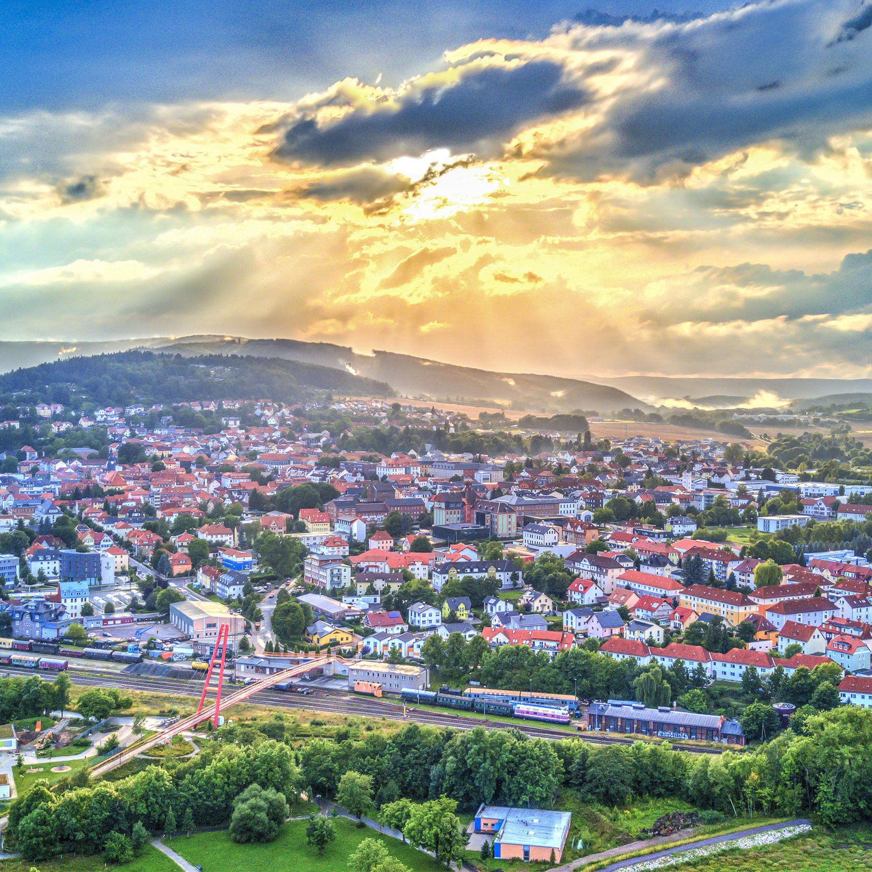 Blick von oben auf die Universitätsstadt Ilmenau in Thüringen