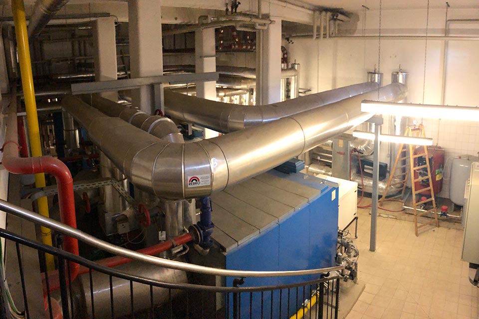 Heizungsraum im Bildungszentrum der Thüringer Landesverwaltung in Gotha Blick in den Heizungsraum mit Wärmeleitungen im Bildungszentrum der Thüringer Landesverwaltung in Gotha