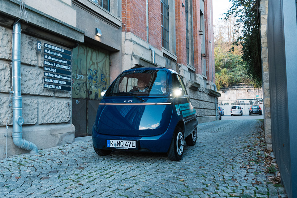 Kleines Elektroauto auf dem Netzwerktreffen der Thüringer E-Lotsen 2024